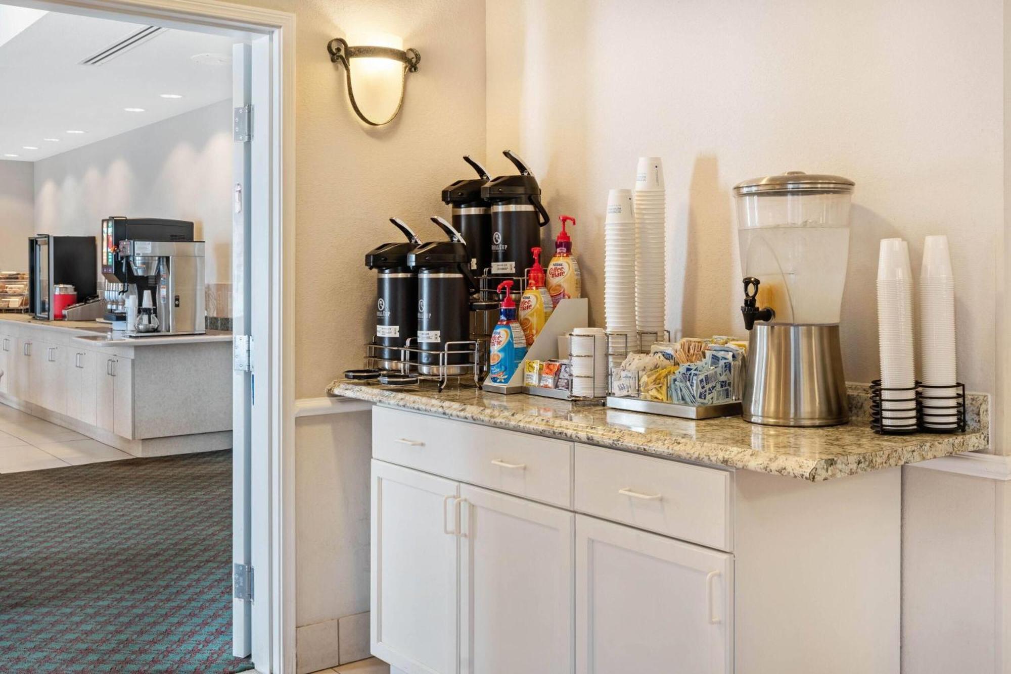 La Quinta Inn And Suites Fort Myers I-75 Екстер'єр фото